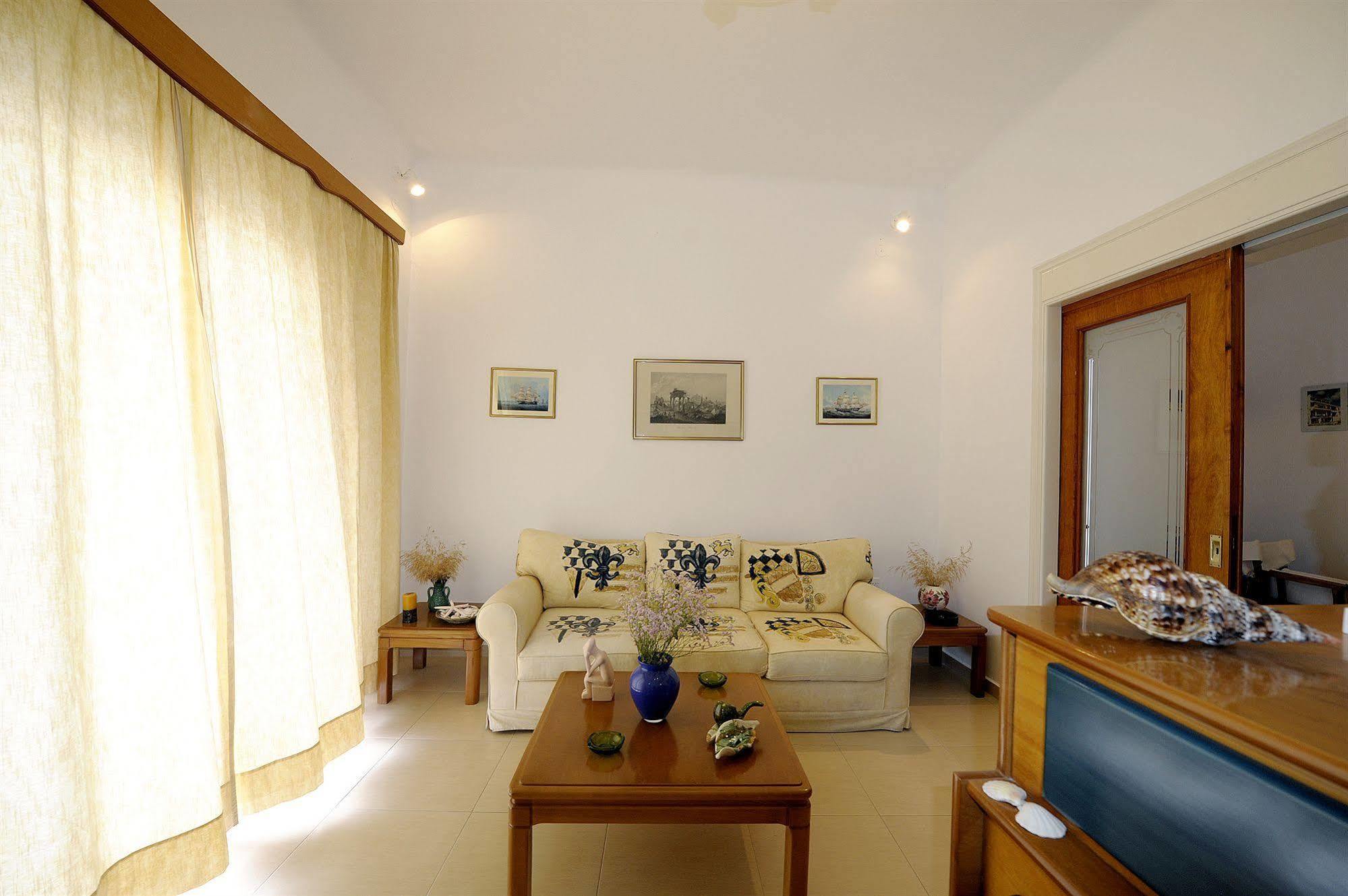 Corali Hotel 아다마스 외부 사진
